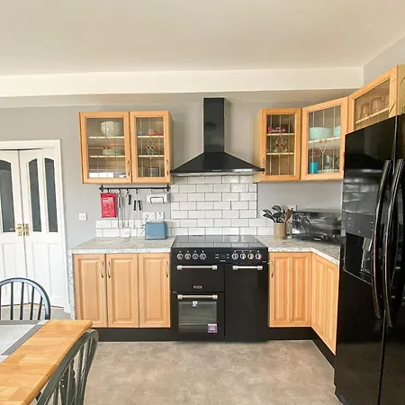 Hilltop Haven By Trident Homes Tatil Evi